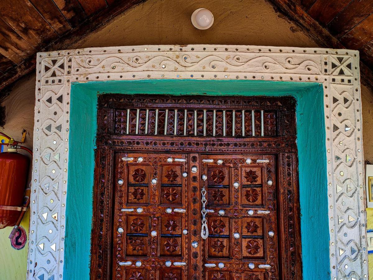 Royal King Otel Dhordo Dış mekan fotoğraf