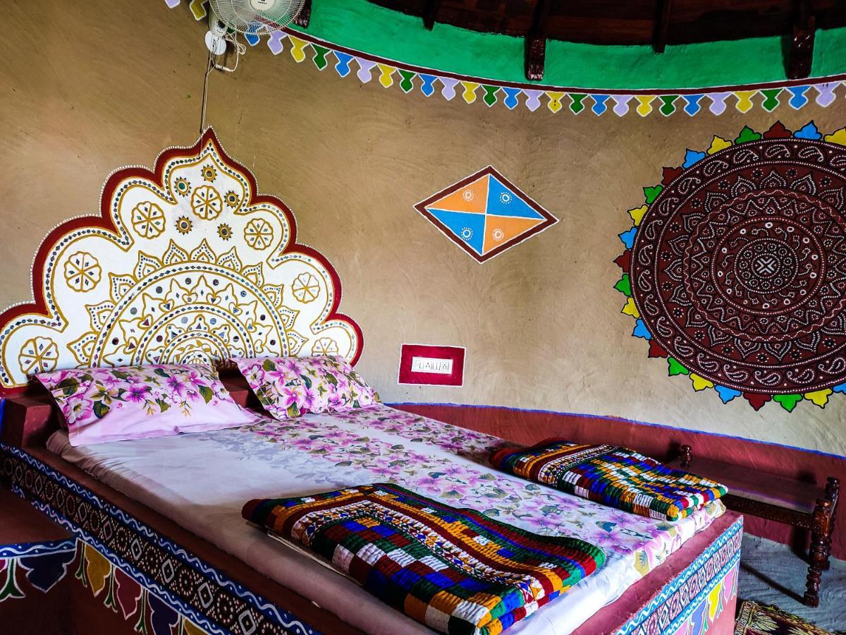 Royal King Otel Dhordo Dış mekan fotoğraf